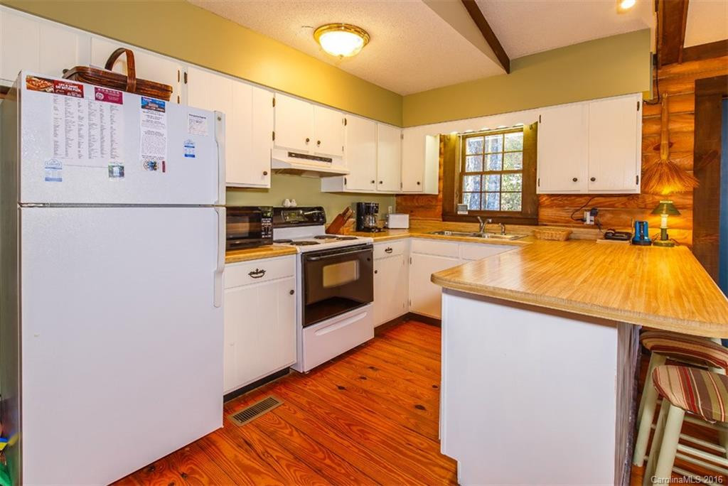 693 Unvdatlvi Court - Photo 10