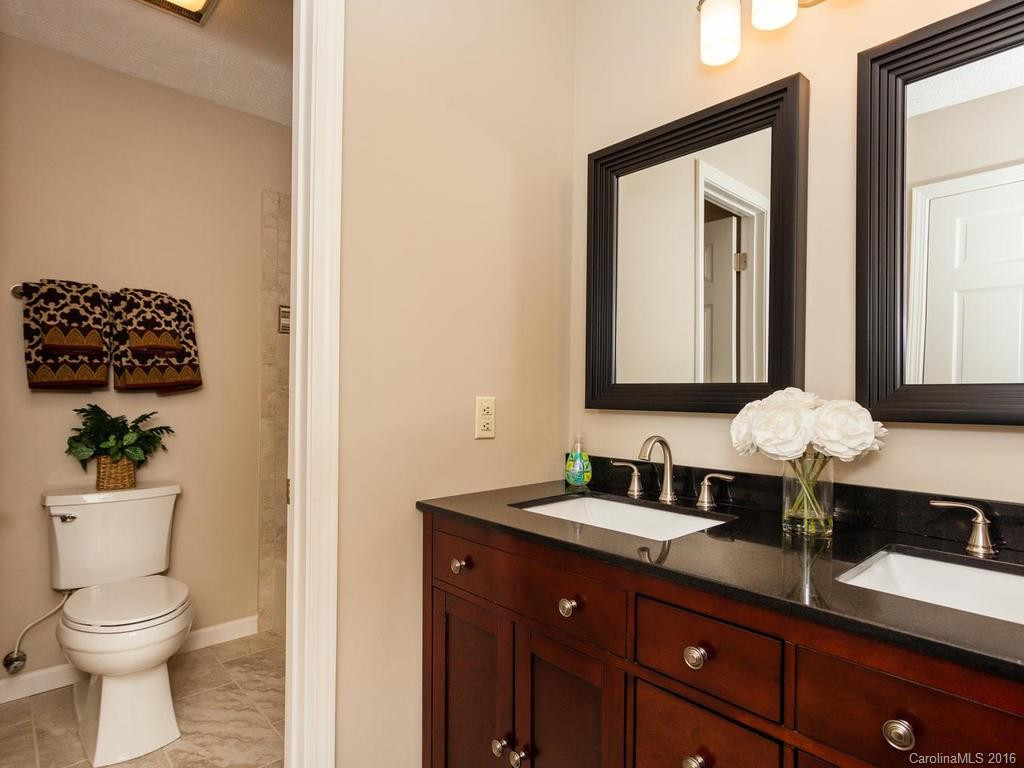 10 Forest Ridge Lane - Photo 13