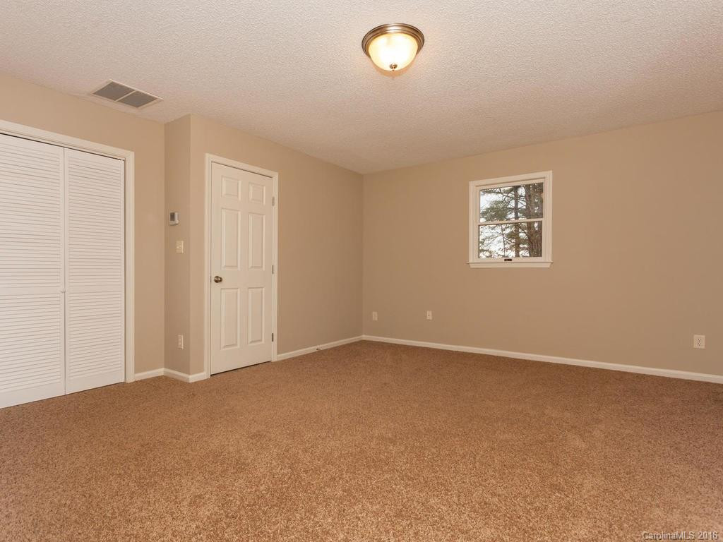 10 Forest Ridge Lane - Photo 18