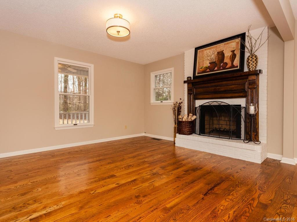 10 Forest Ridge Lane - Photo 5