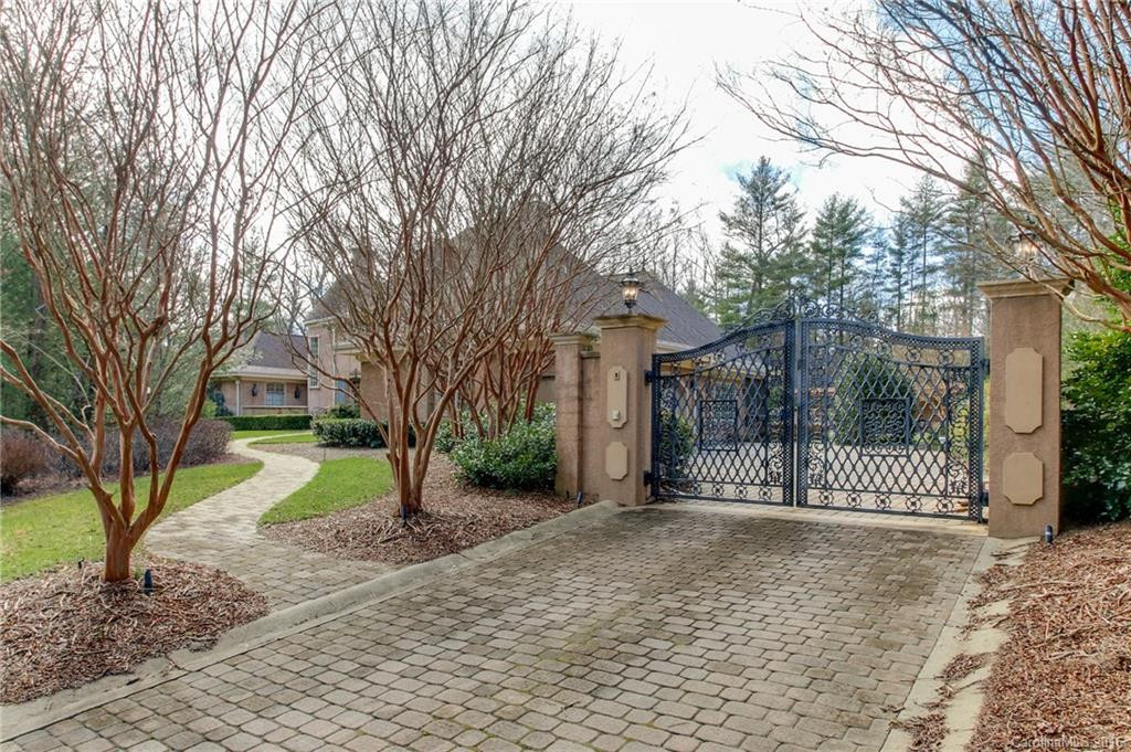 23 Cedar Hill Drive - Photo 2
