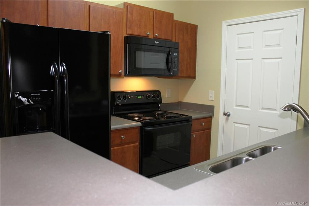 300 Vista Lake Drive #106 - Photo 4