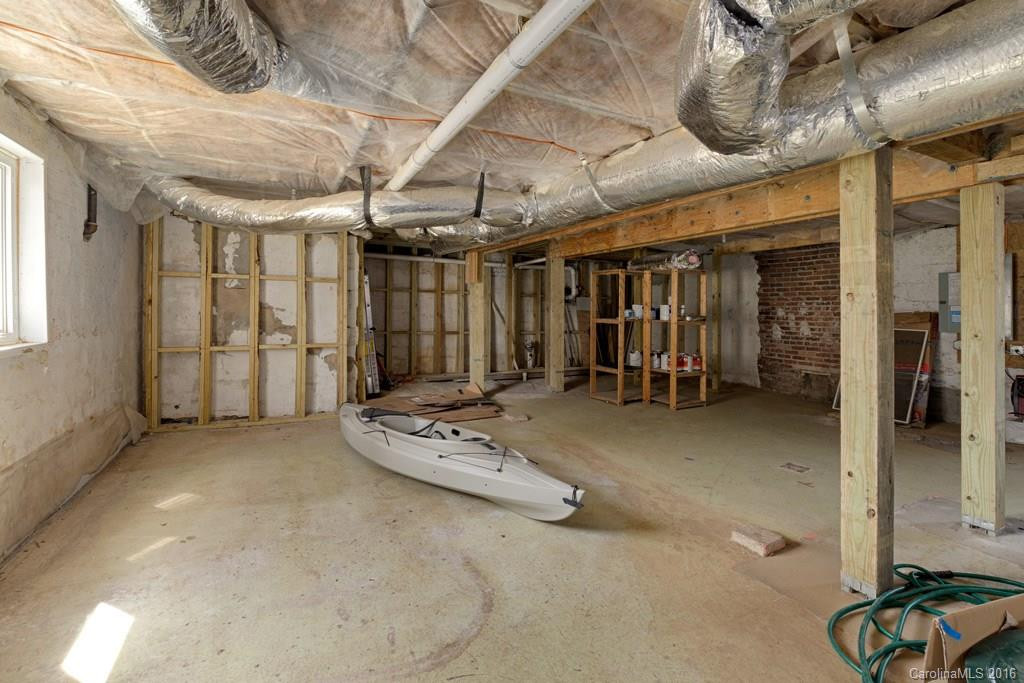 17 Russell Street - Photo 22