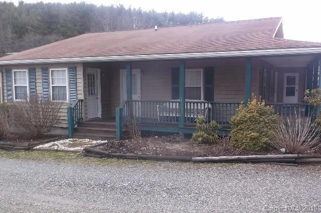 5371 Highway 107 Highway
