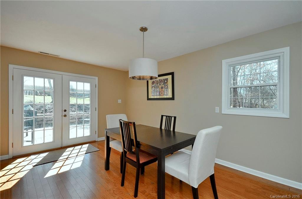 122 Homestead Road - Photo 4