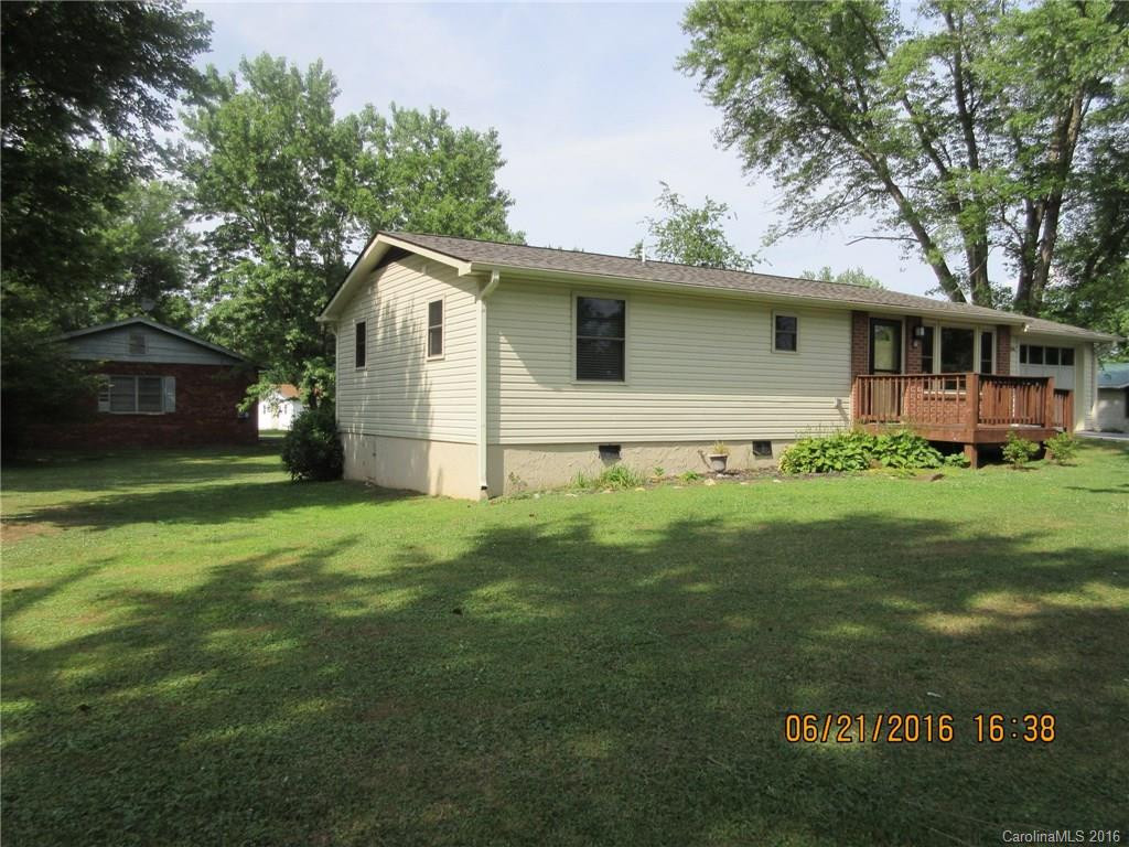 104 Cherry Street - Photo 2