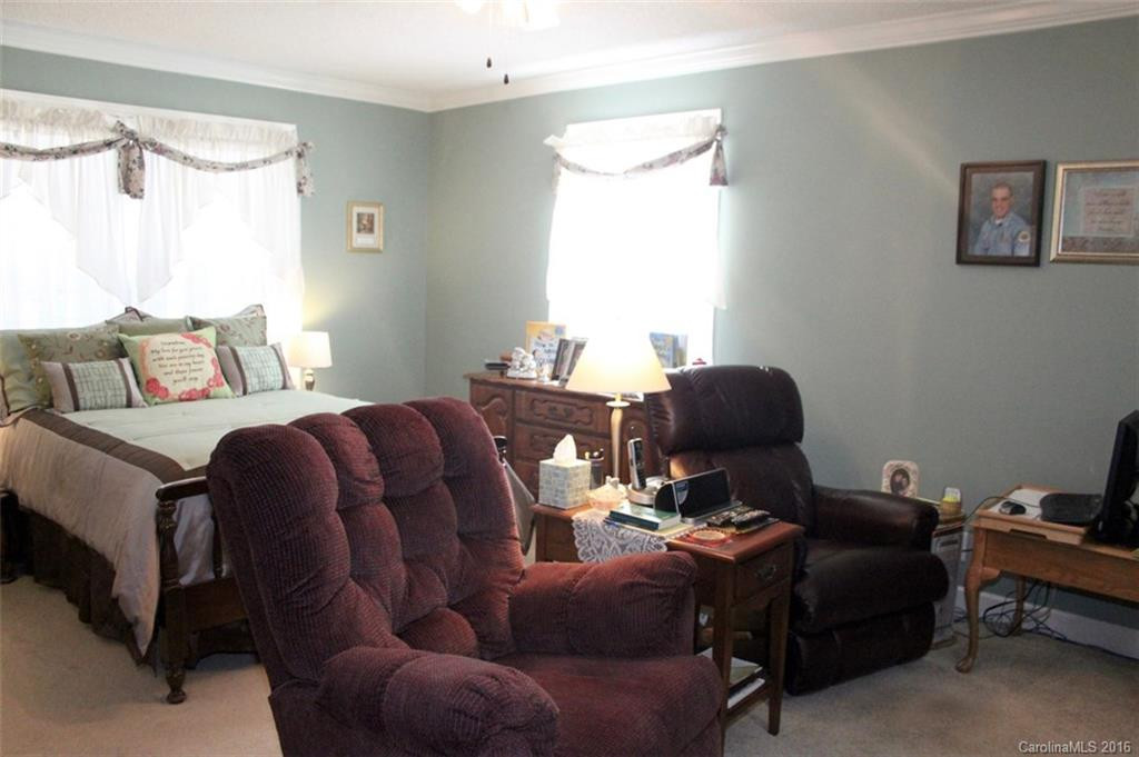 415 Dogwood Road - Photo 11