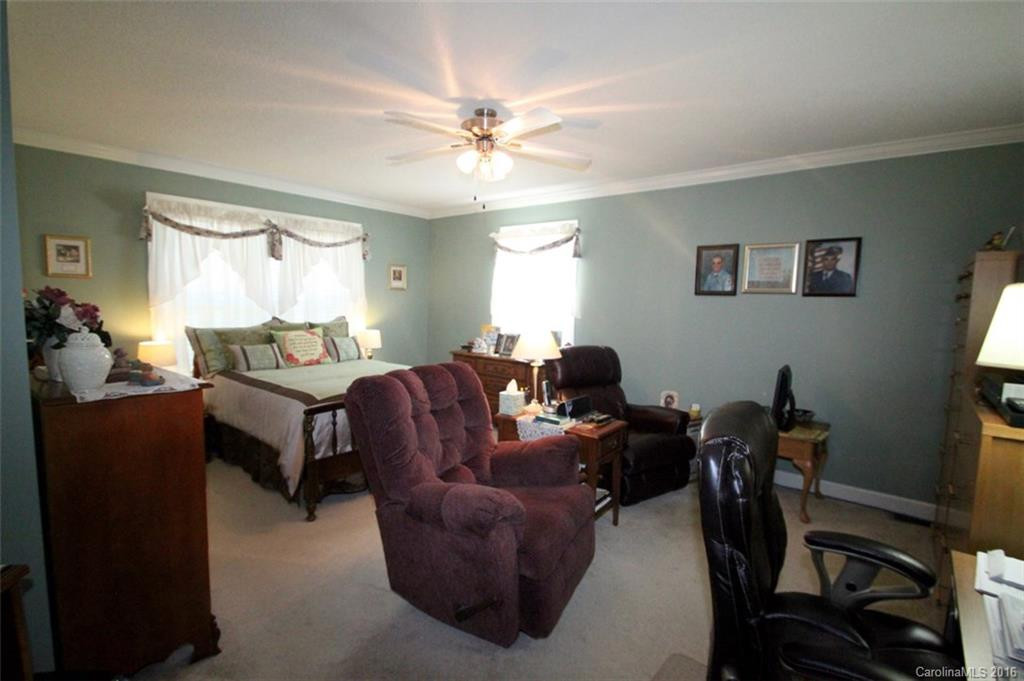 415 Dogwood Road - Photo 12