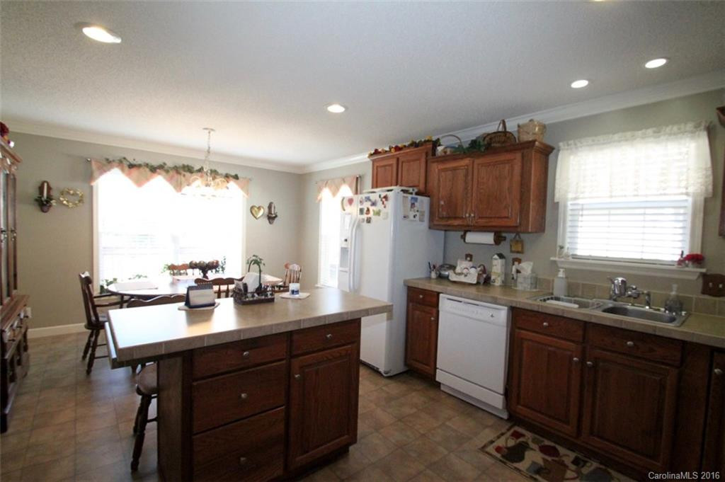 415 Dogwood Road - Photo 4