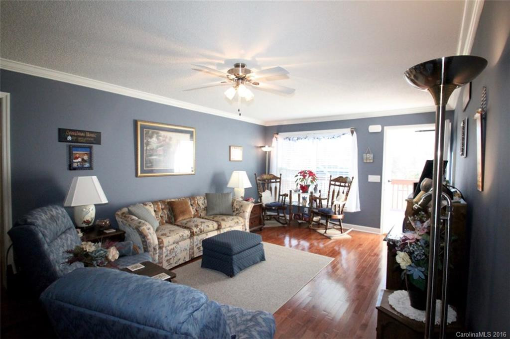 415 Dogwood Road - Photo 8