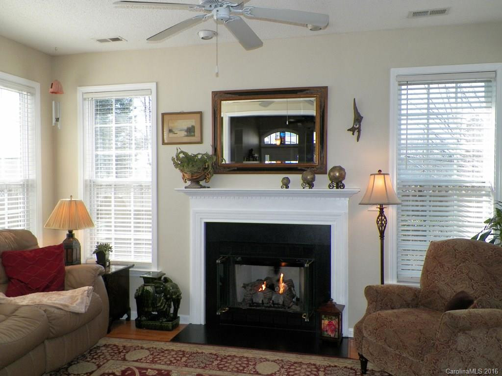 43 Meadow Walk Court - Photo 2
