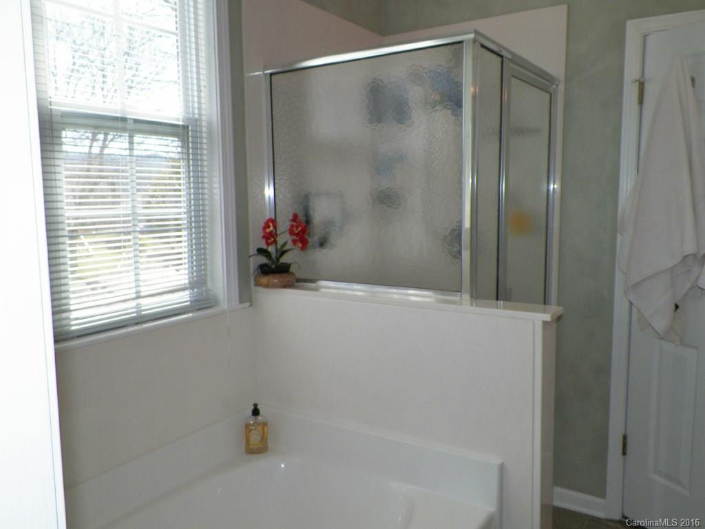 43 Meadow Walk Court - Photo 8