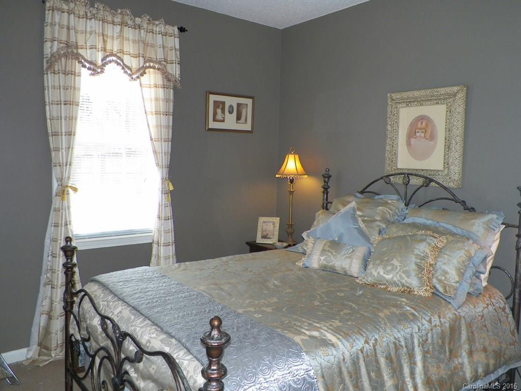 43 Meadow Walk Court - Photo 9