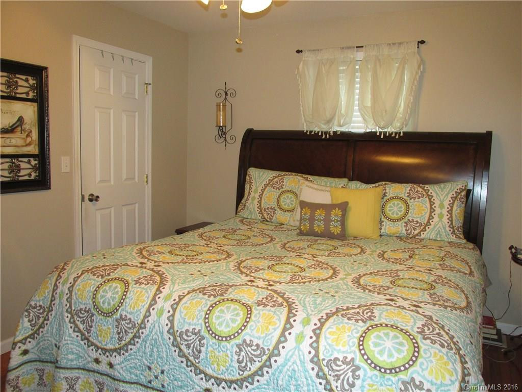 94 Comfort Place - Photo 13