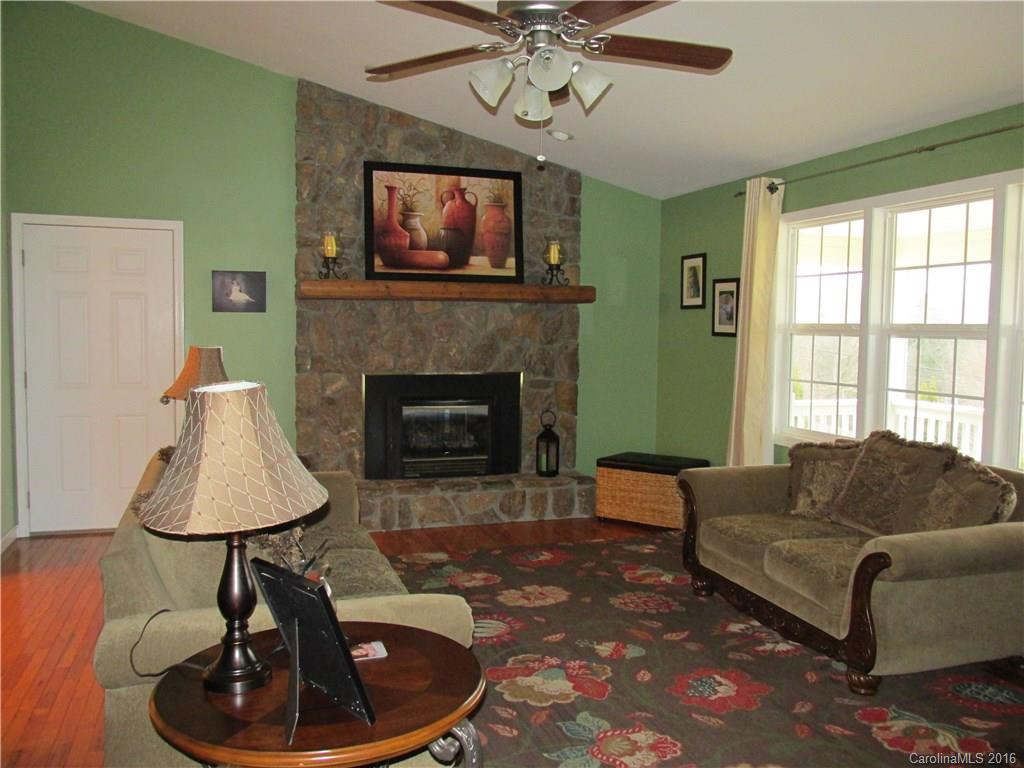 94 Comfort Place - Photo 9