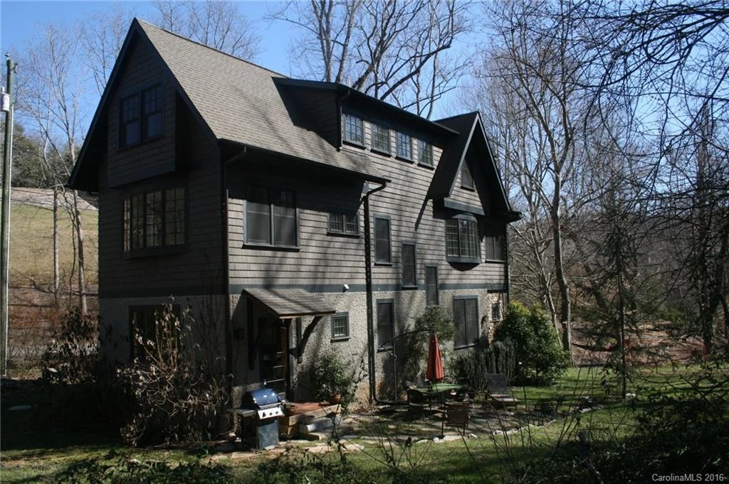 92 Carter Cove