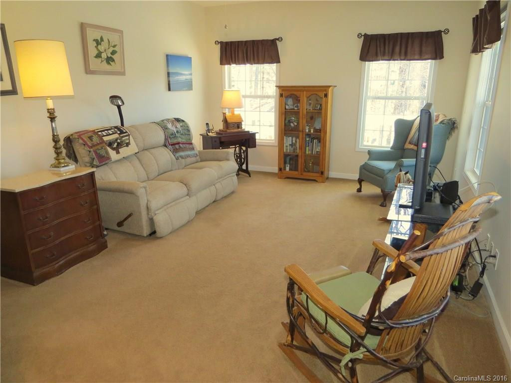 180 Sassafras Lane - Photo 5