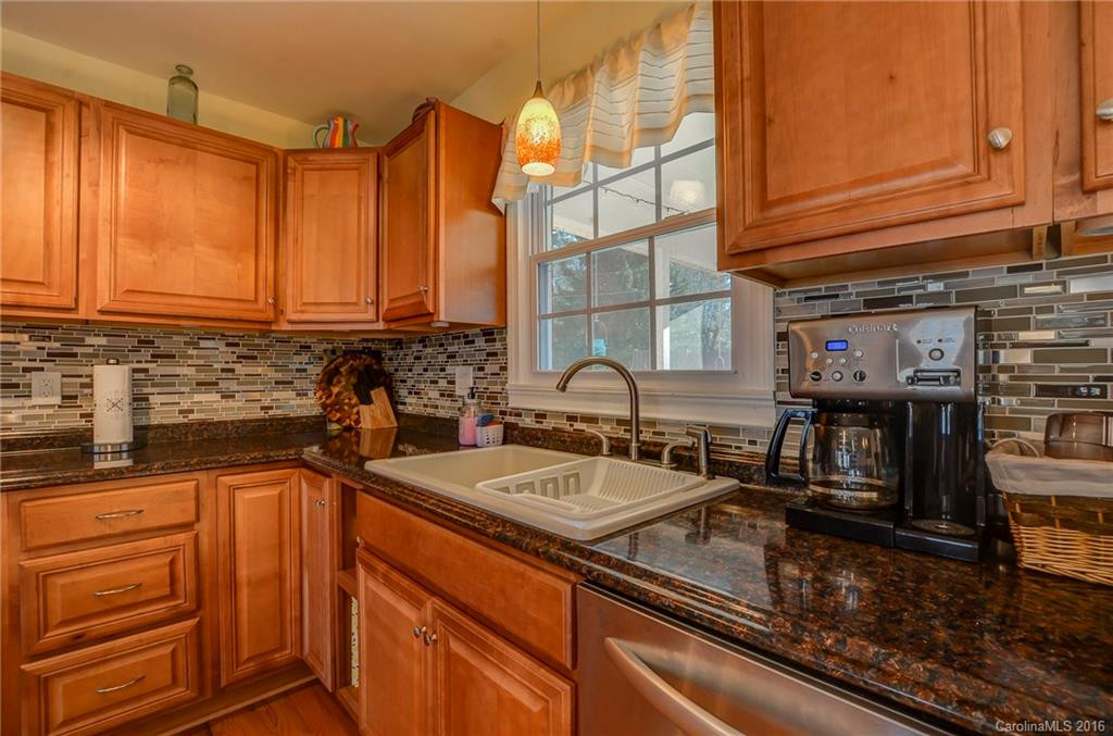 102 Tawn Drive - Photo 9