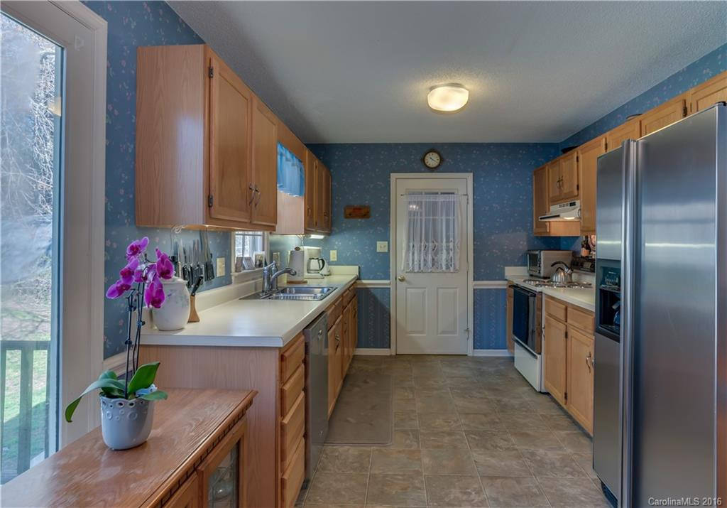 151 Woodland Hollow - Photo 7