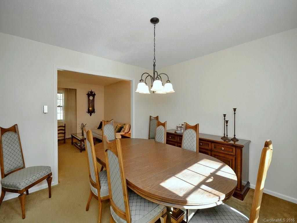 34 Spring Forest Circle - Photo 3