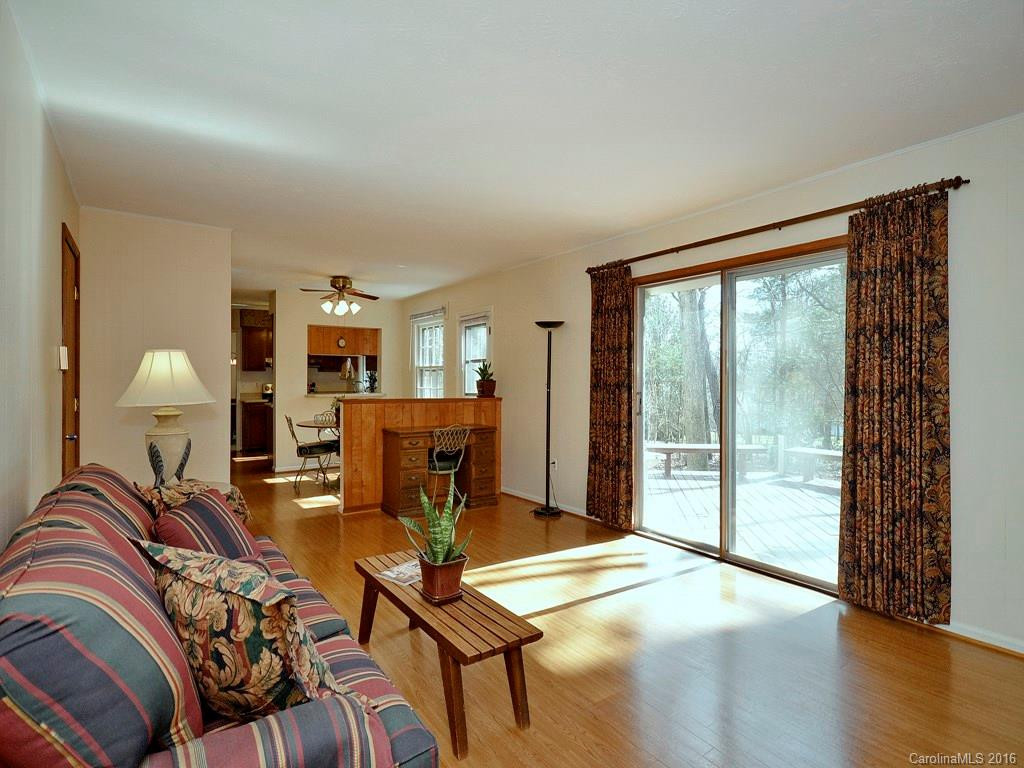 34 Spring Forest Circle - Photo 8
