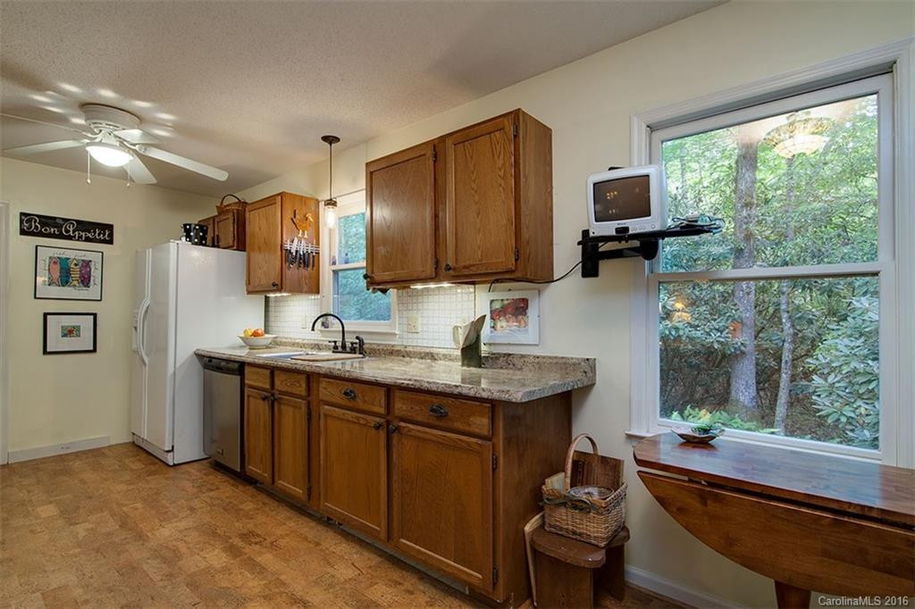 60 Enolah Court #35/3 - Photo 6