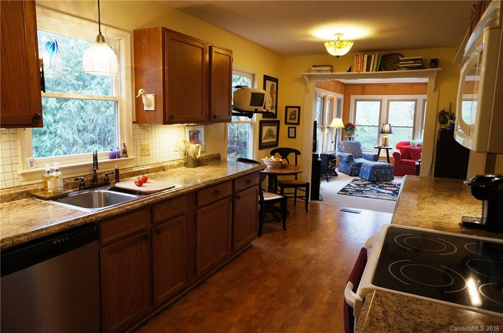 60 Enolah Court #35/3 - Photo 8