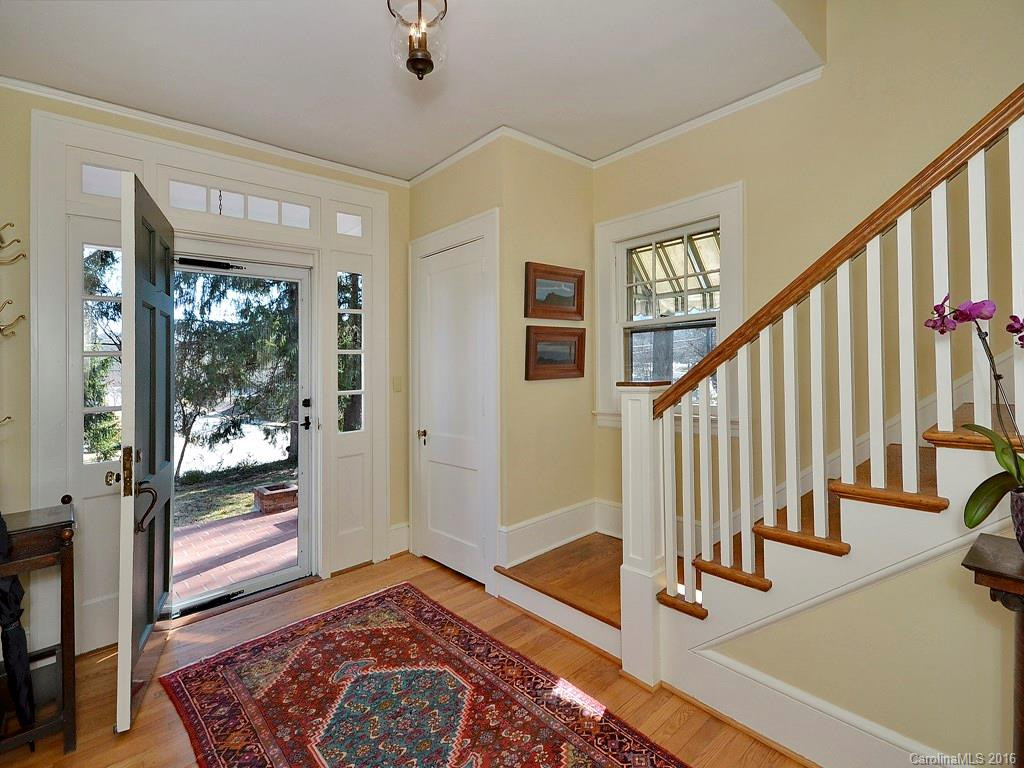 891 Hendersonville Road - Photo 2