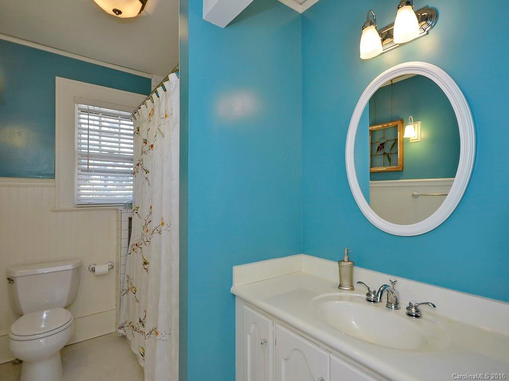 891 Hendersonville Road - Photo 11