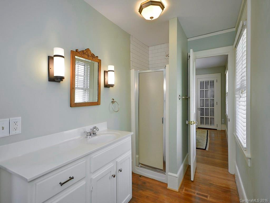 891 Hendersonville Road - Photo 15