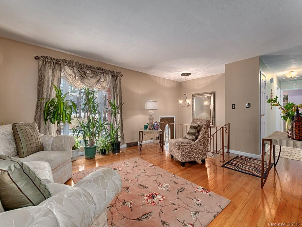 22 Waters Road - Photo 4