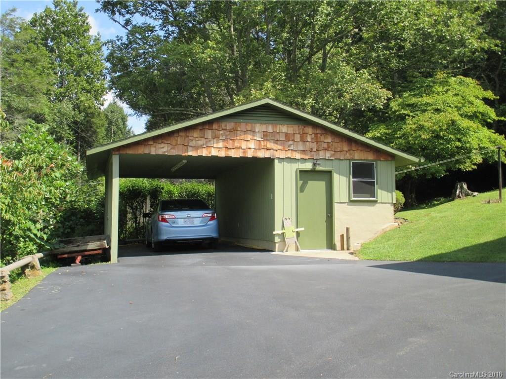 1115 Bee Tree Road - Photo 2