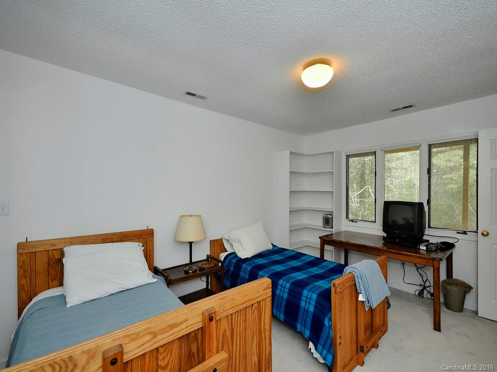 120 Beaver Ridge Road #- - Photo 13