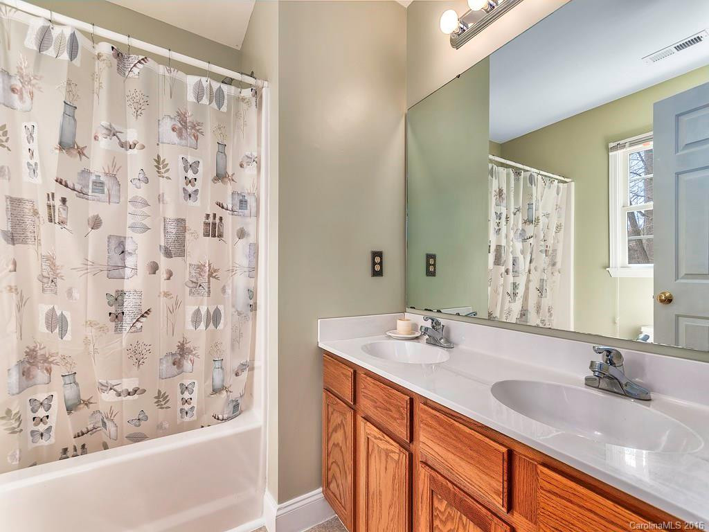 47 Royal Oaks Road - Photo 11