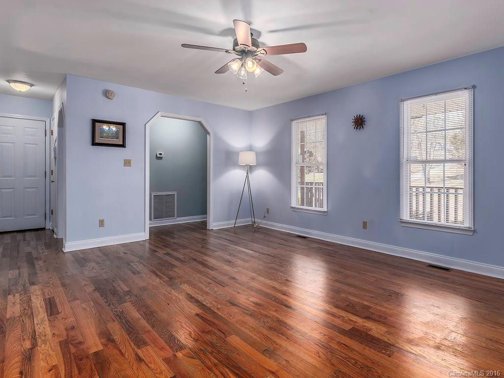 47 Royal Oaks Road - Photo 4