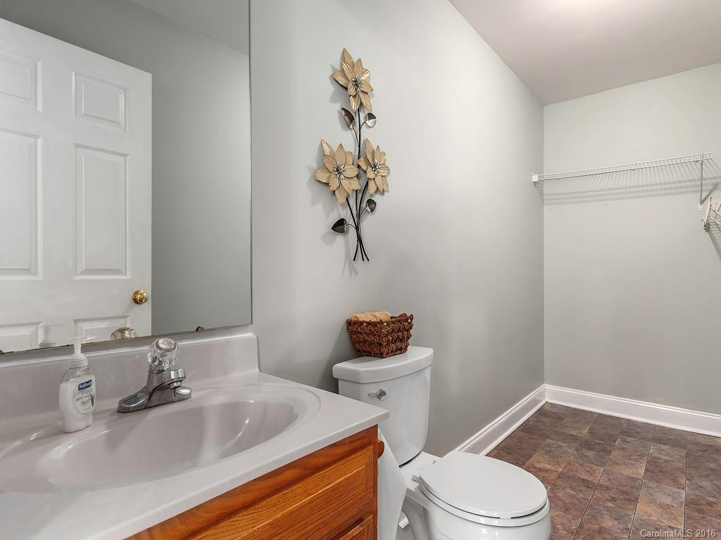 47 Royal Oaks Road - Photo 8