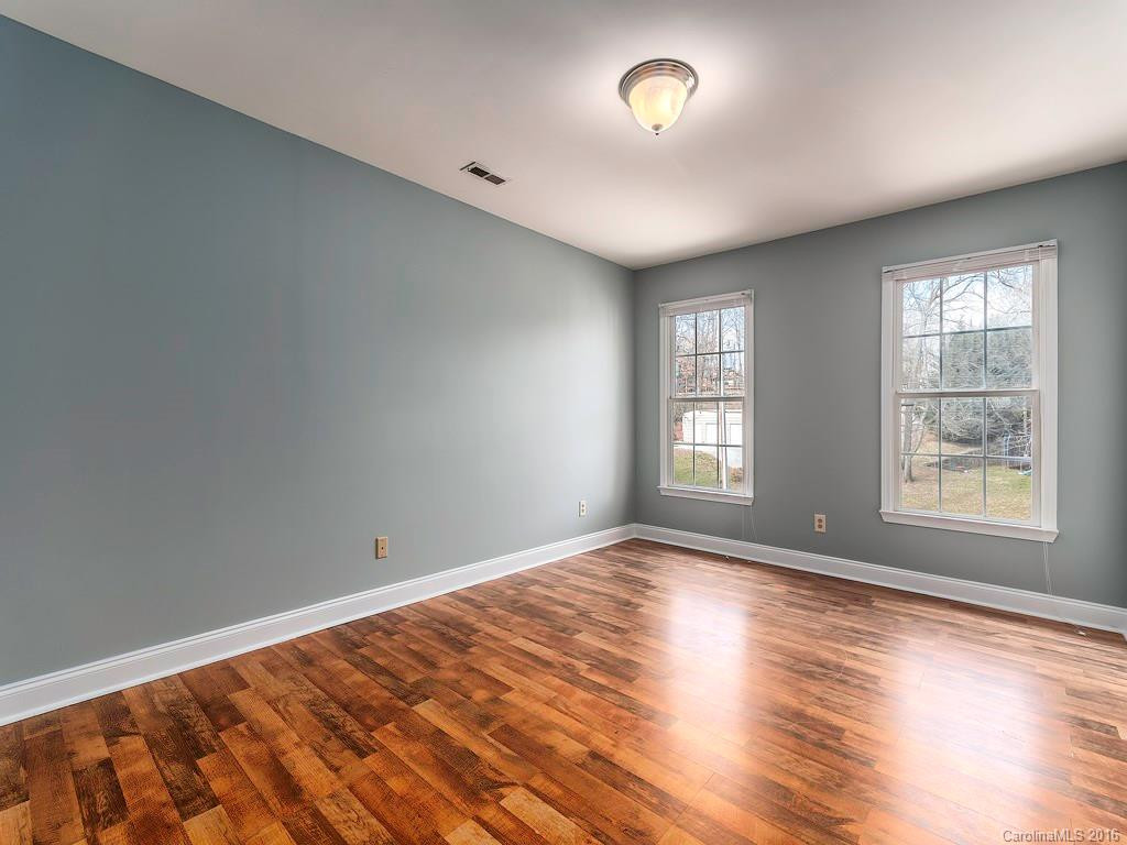 47 Royal Oaks Road - Photo 9