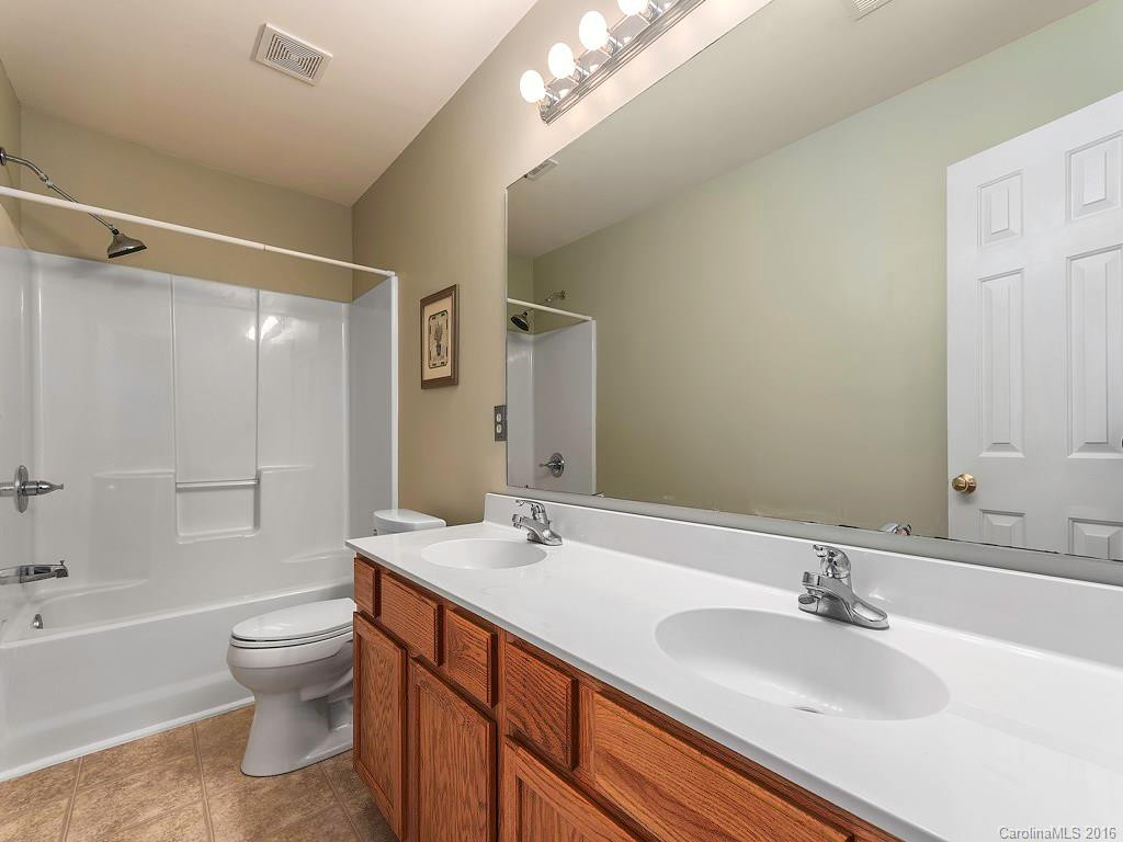 47 Royal Oaks Road - Photo 10