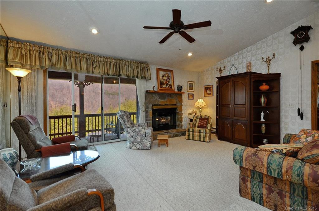 144 Skyway Drive - Photo 4
