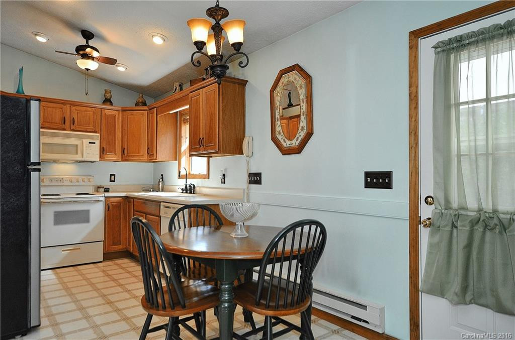 144 Skyway Drive - Photo 6