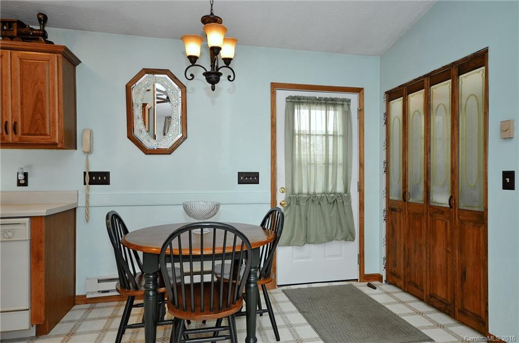 144 Skyway Drive - Photo 7