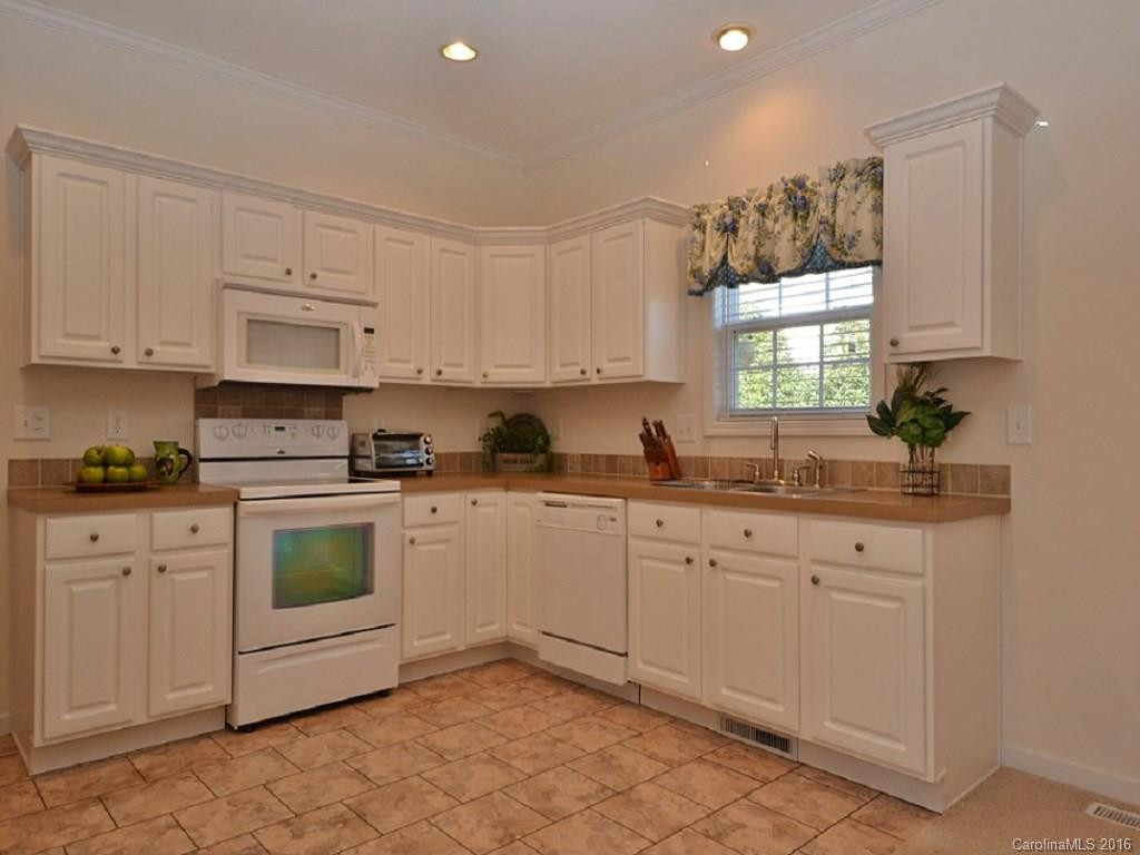 34 Middle Street - Photo 8