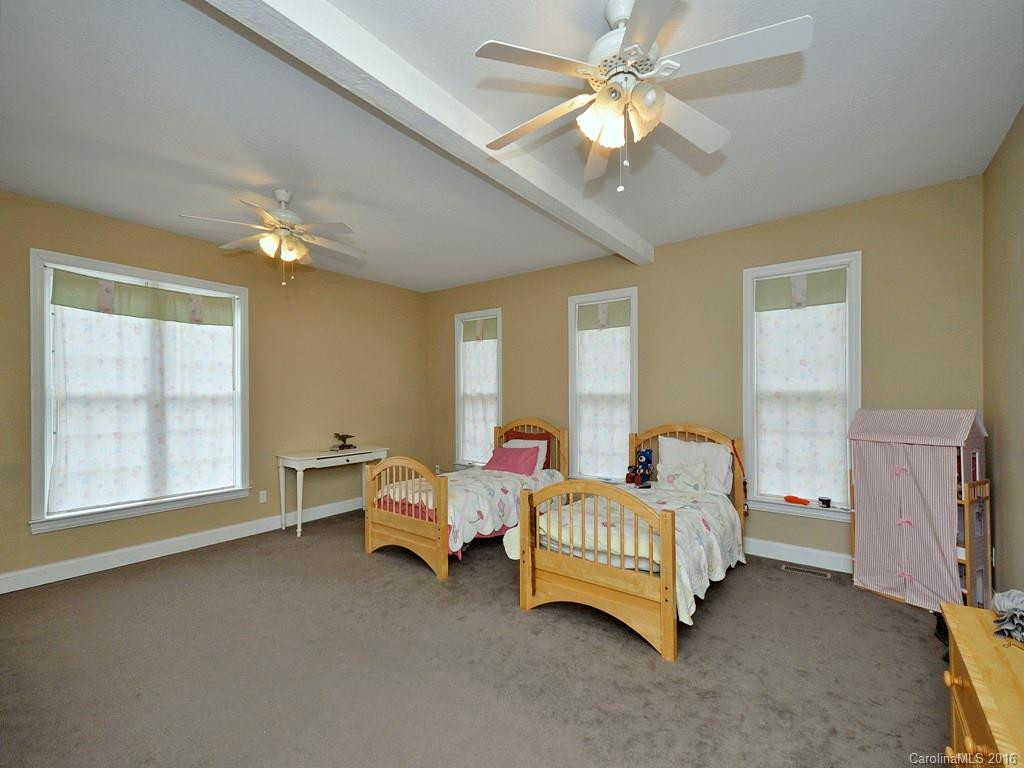 61 Mcintyre Drive - Photo 17