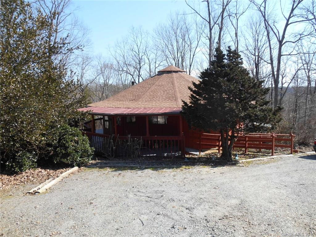 12 Hollyridge Lane