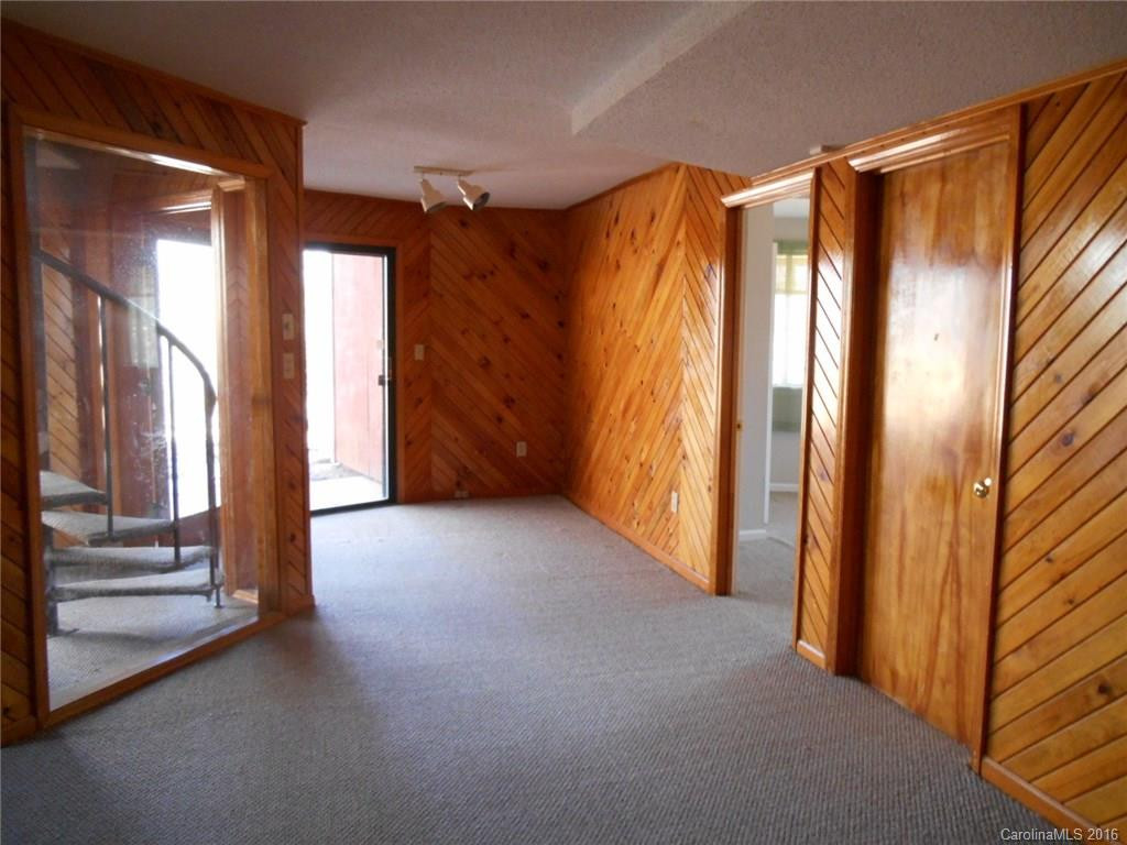 12 Hollyridge Lane - Photo 17