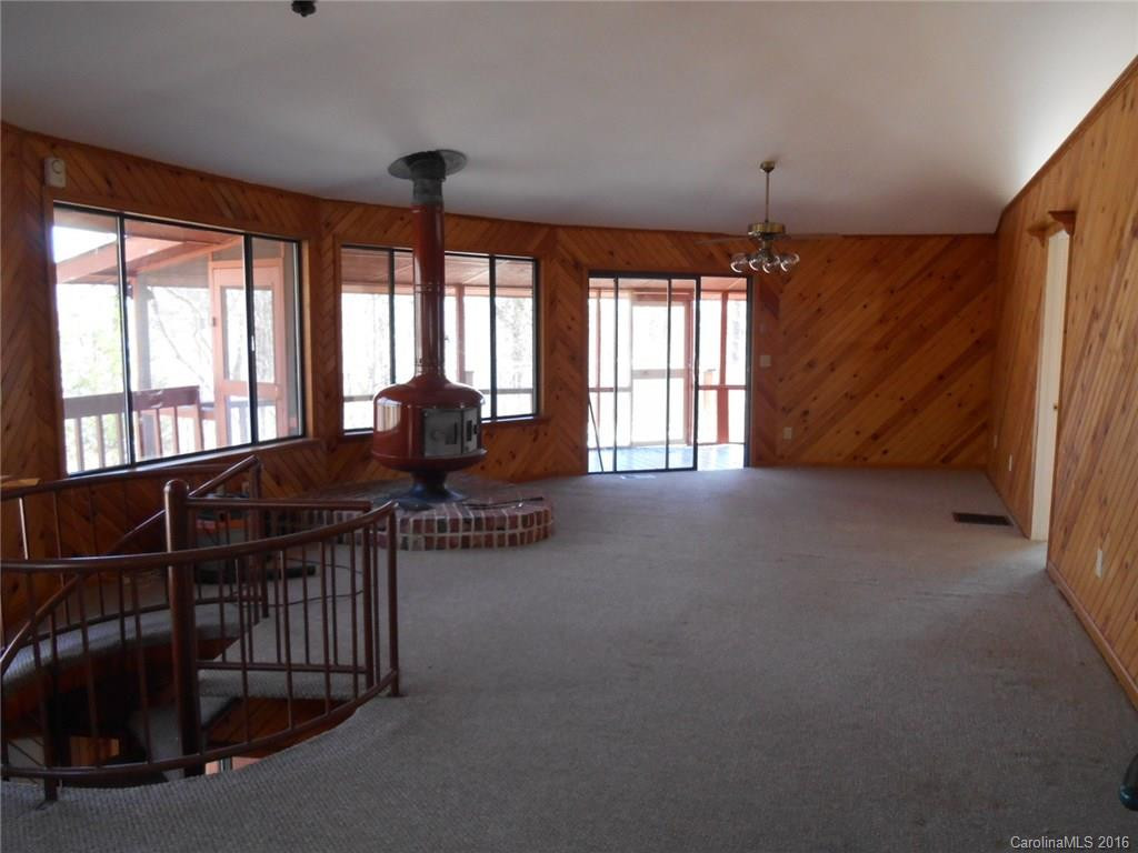 12 Hollyridge Lane - Photo 4