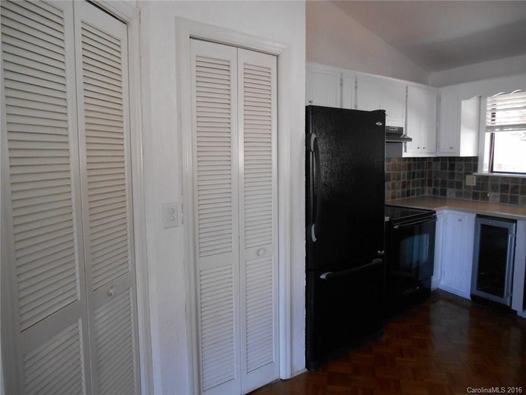 12 Hollyridge Lane - Photo 5