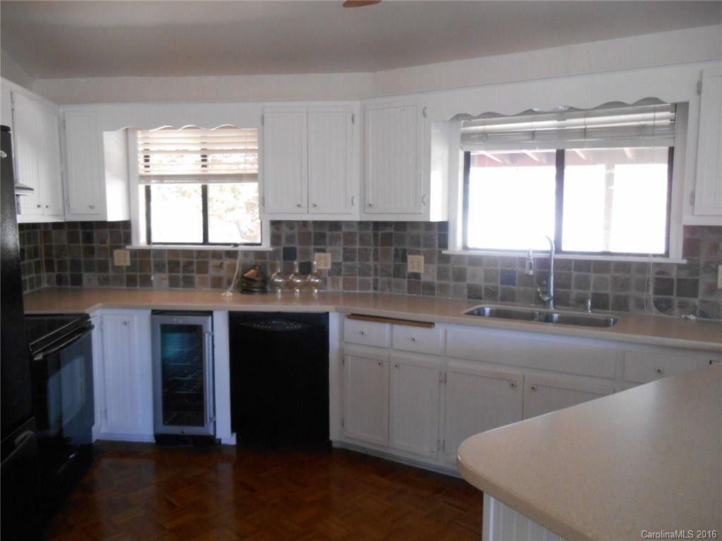 12 Hollyridge Lane - Photo 6