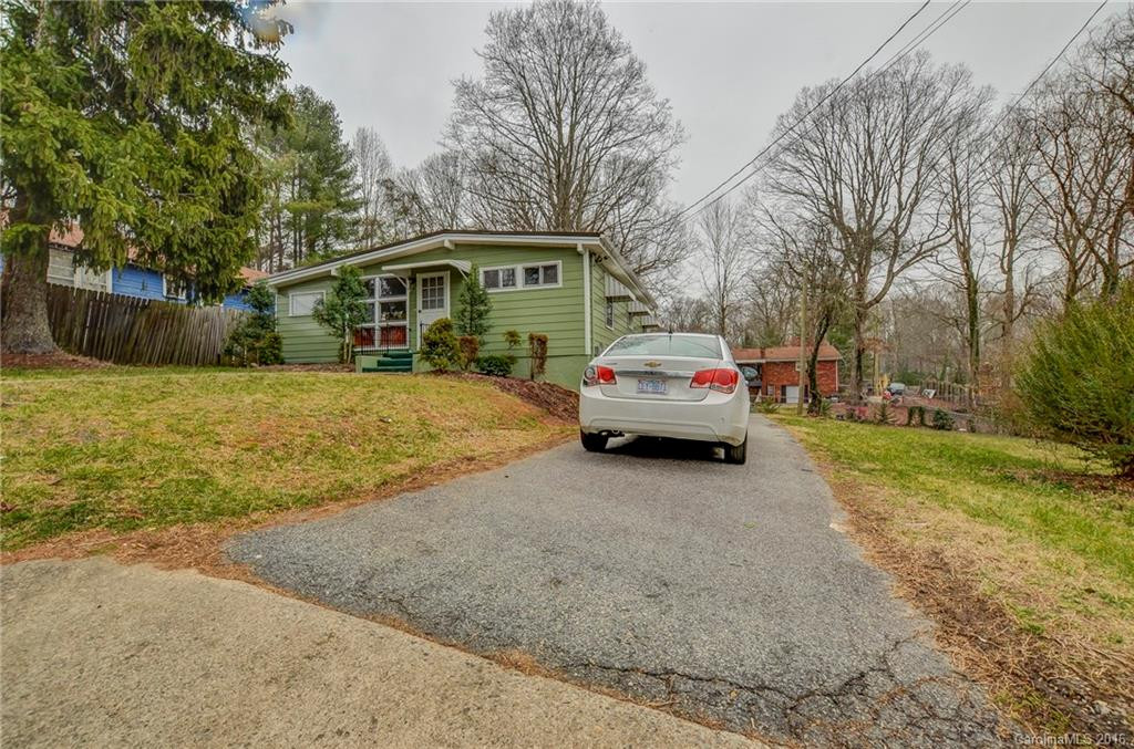 87 Hampton Street - Photo 2
