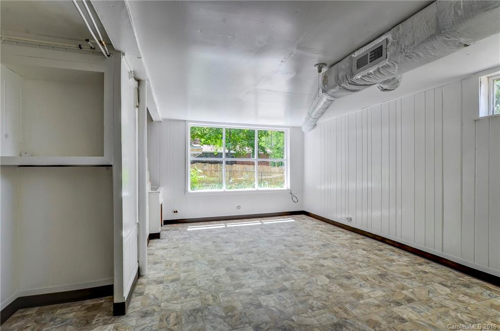 87 Hampton Street - Photo 12